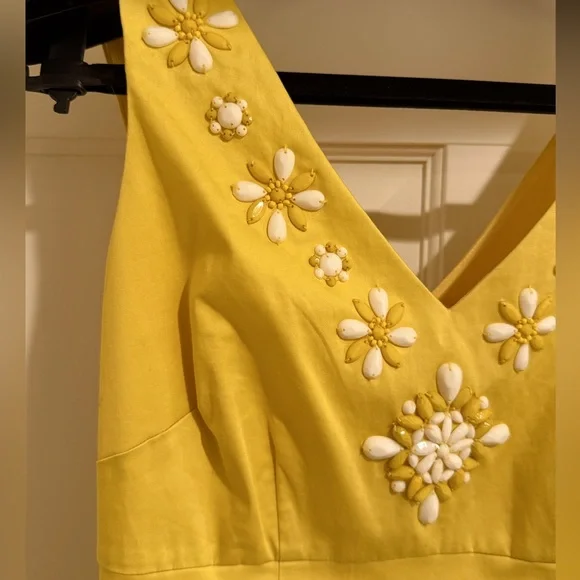 Boden NWT Size 2  Beautiful Yellow Sleeveless Dress with Floral Beaded Neckline - Picture 2 of 12